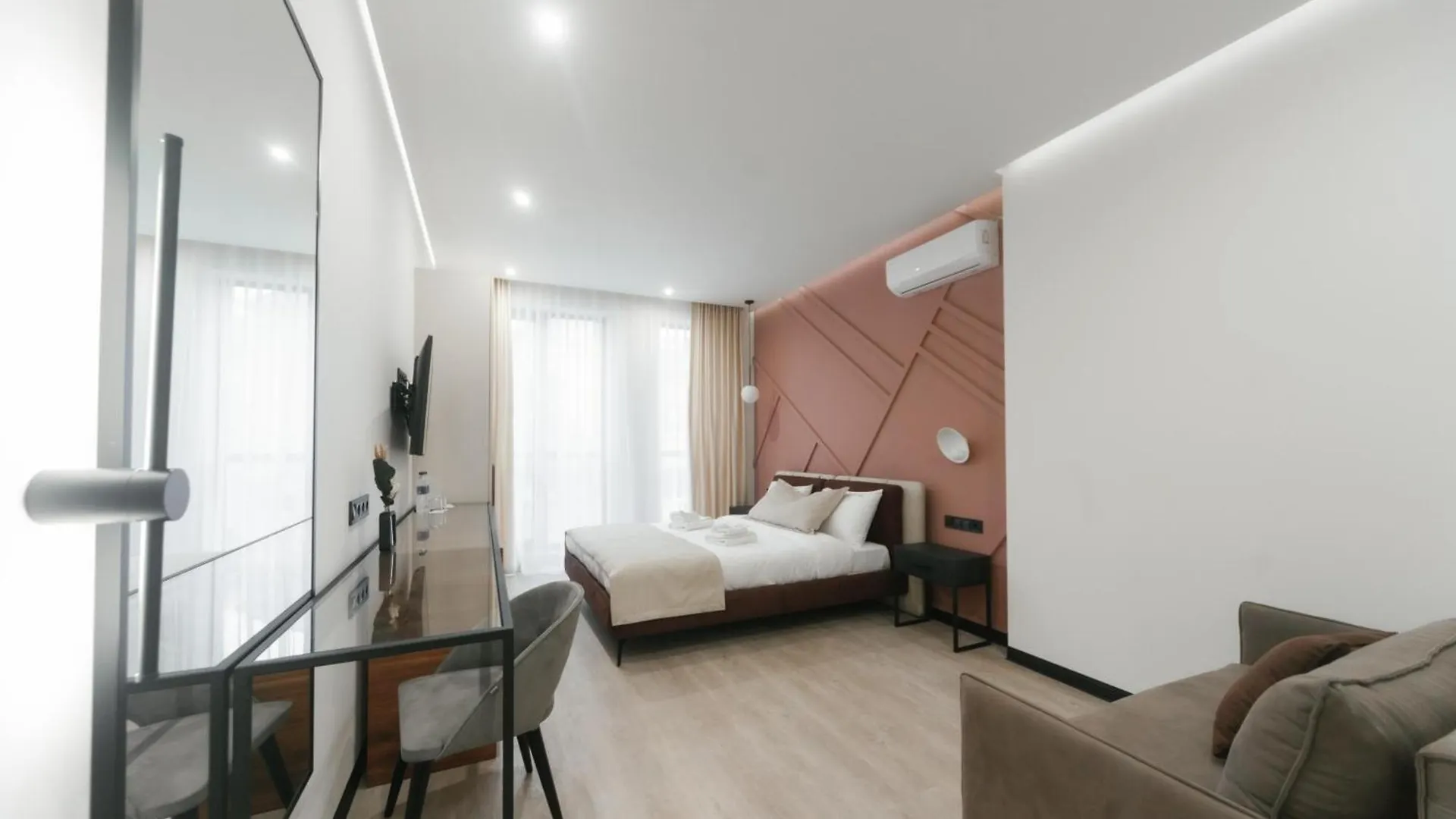 לבוב Select Hotel