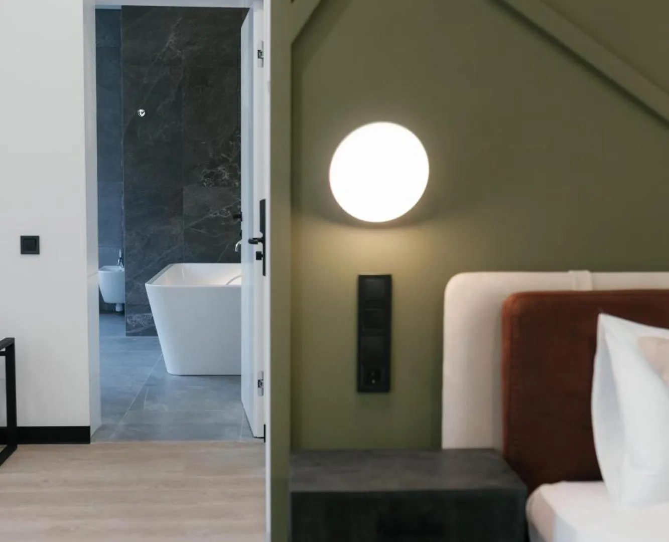 לבוב Select Hotel