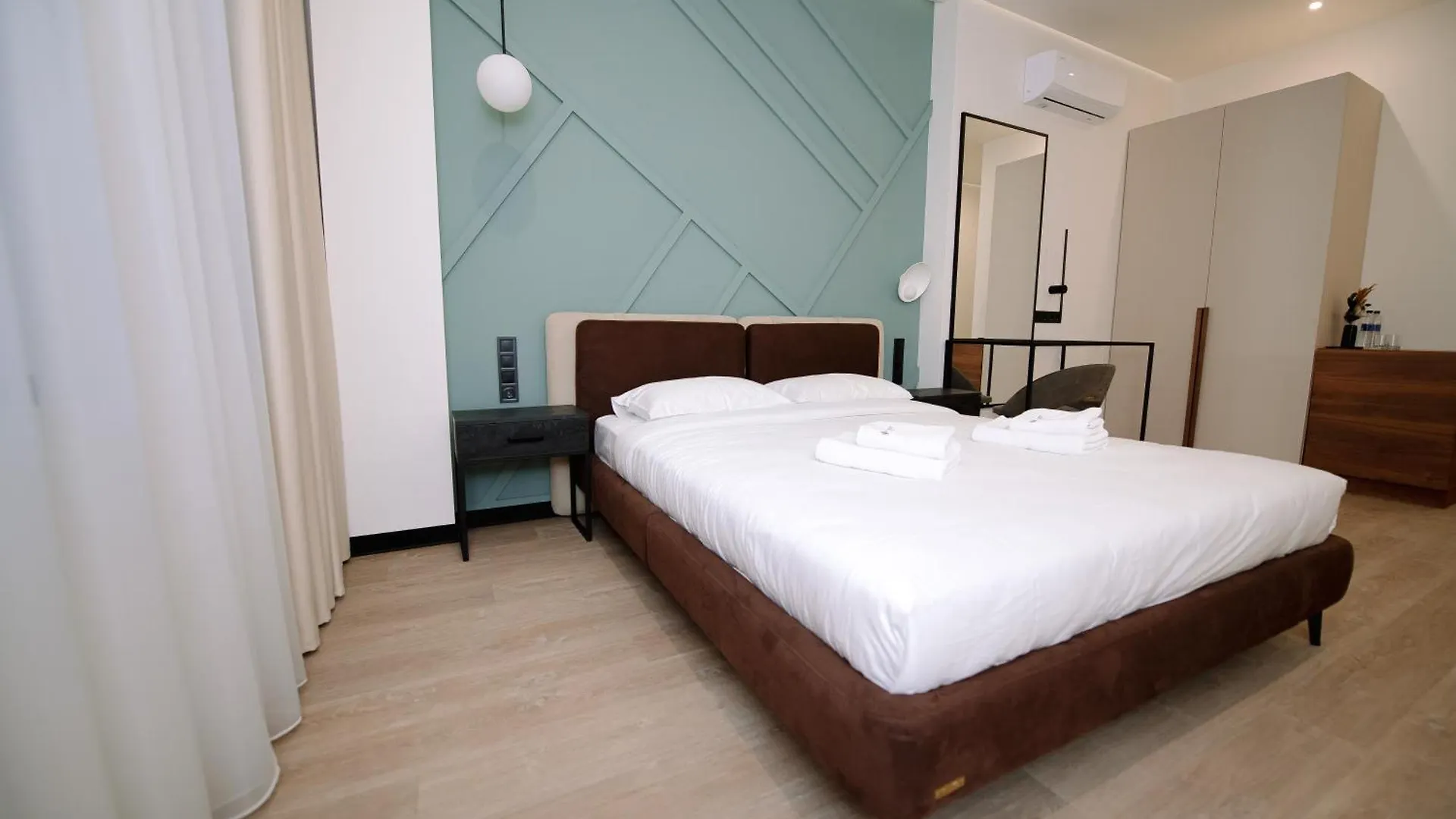 לבוב Select Hotel 4*,  אוקראינה